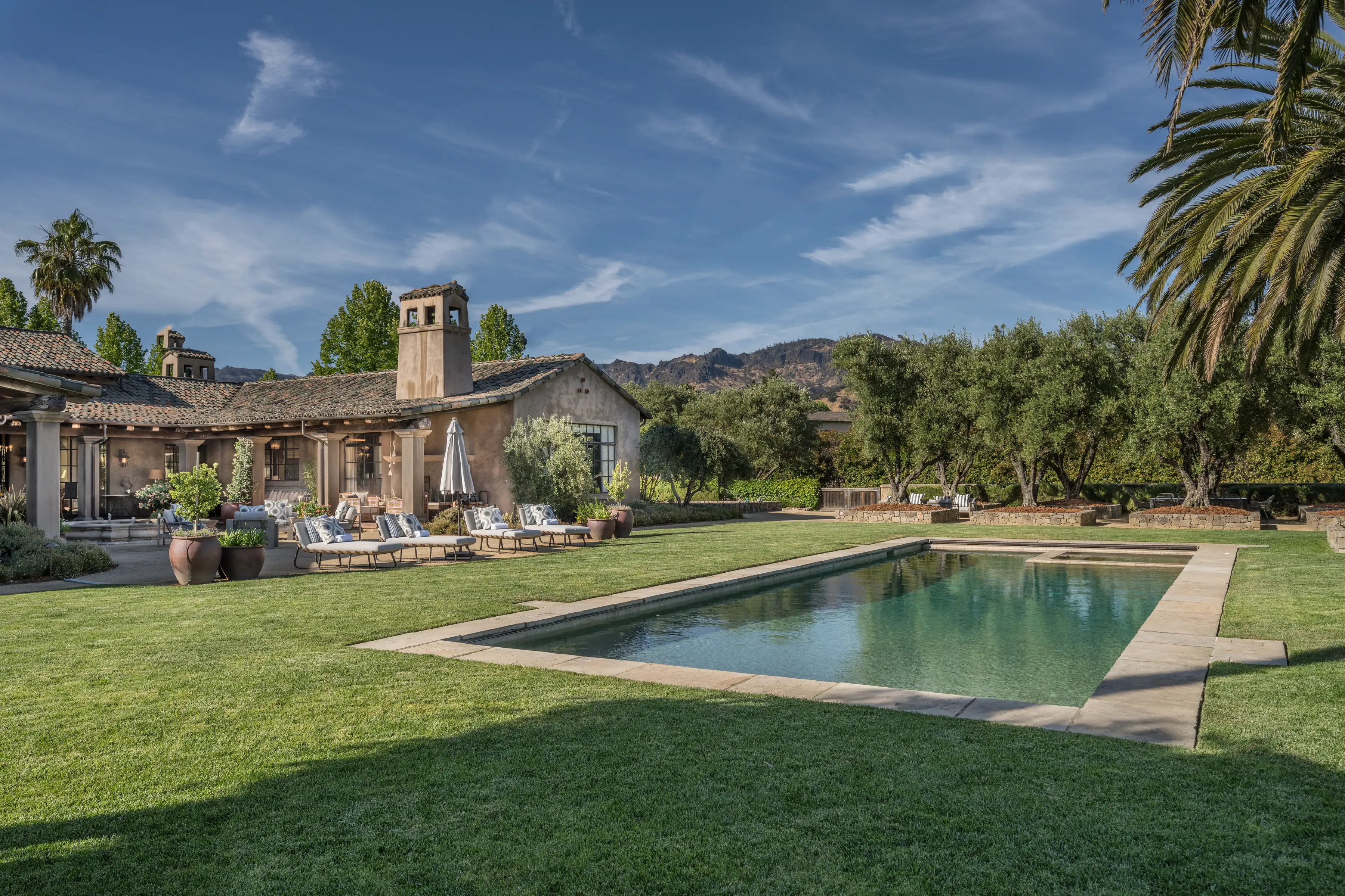 Exclusive Yountville property with vineyard views