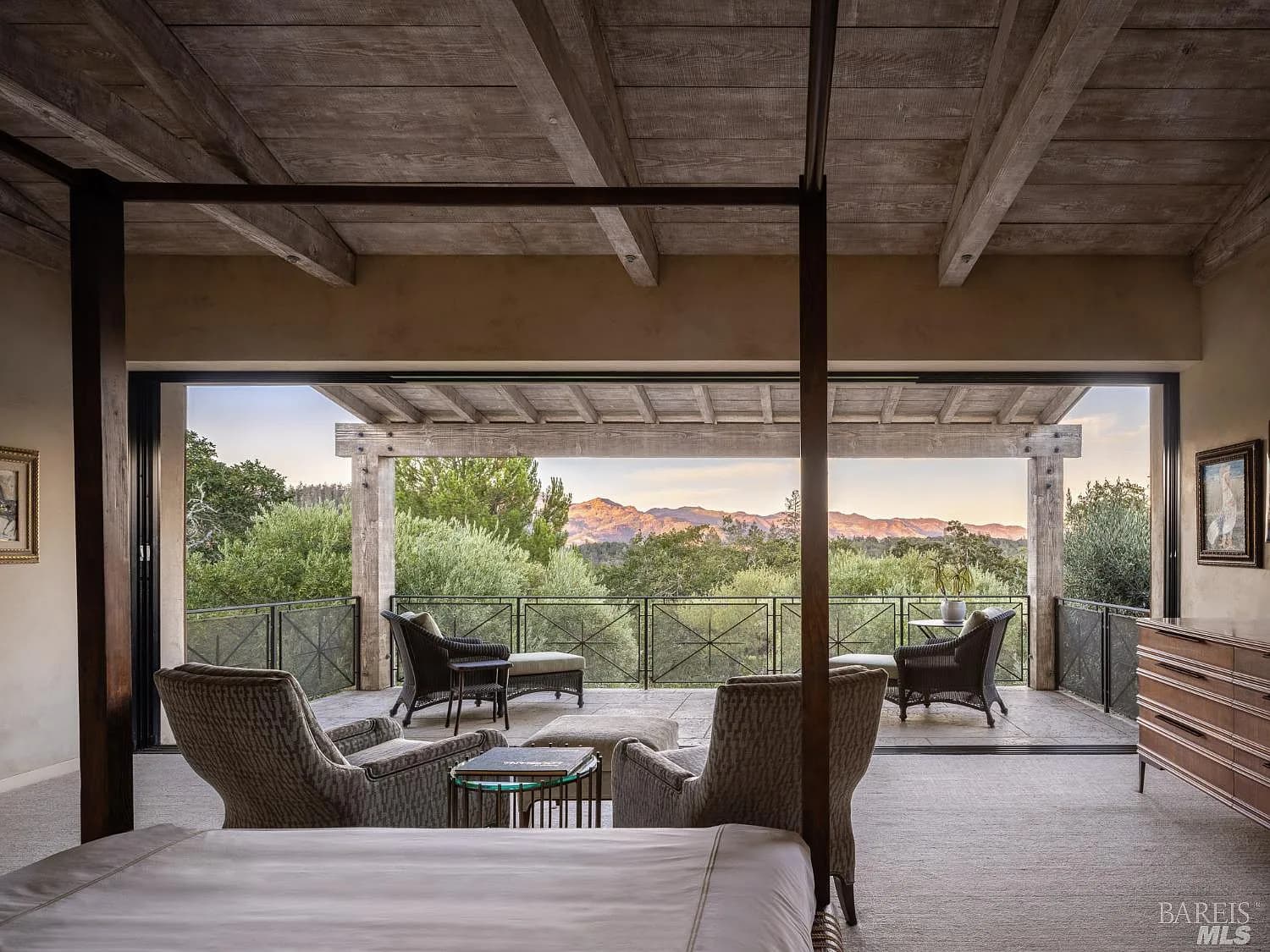 Elegant Calistoga winery estate