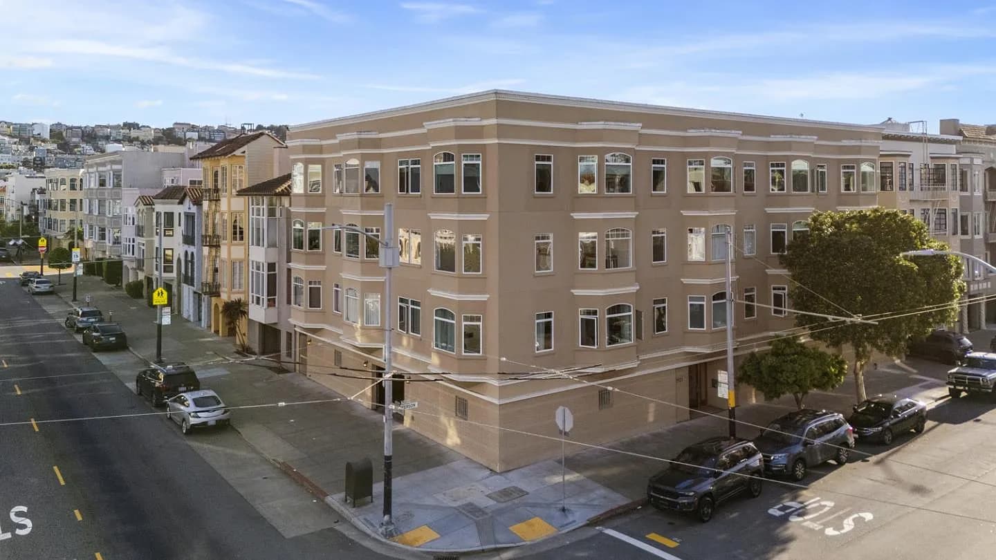 1921 Jefferson St APT 205