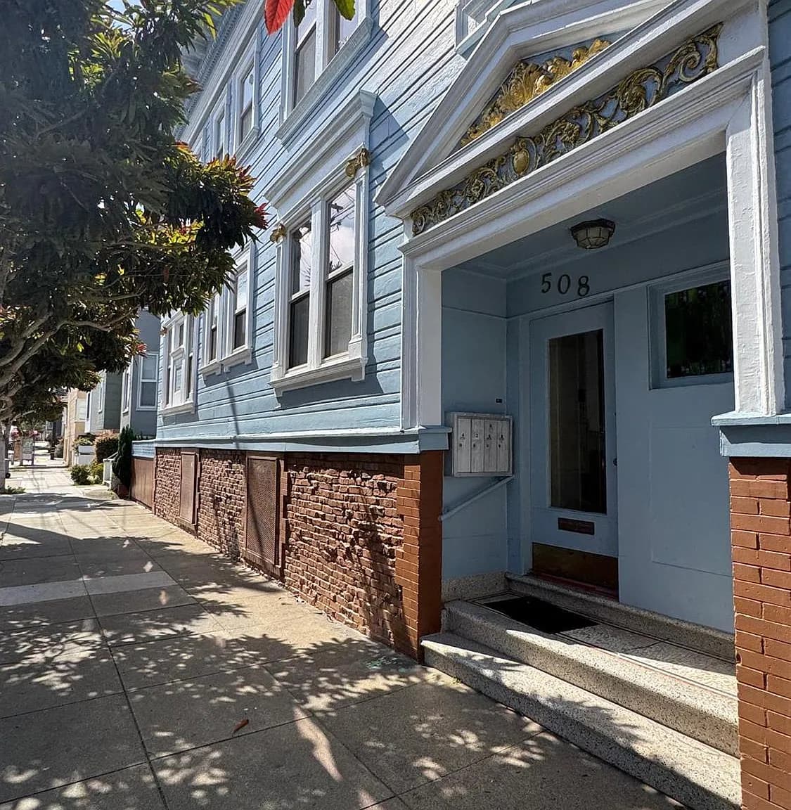 508 Cabrillo St - Photo 2