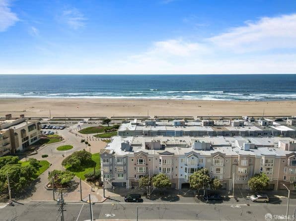 795 La Playa St #3
