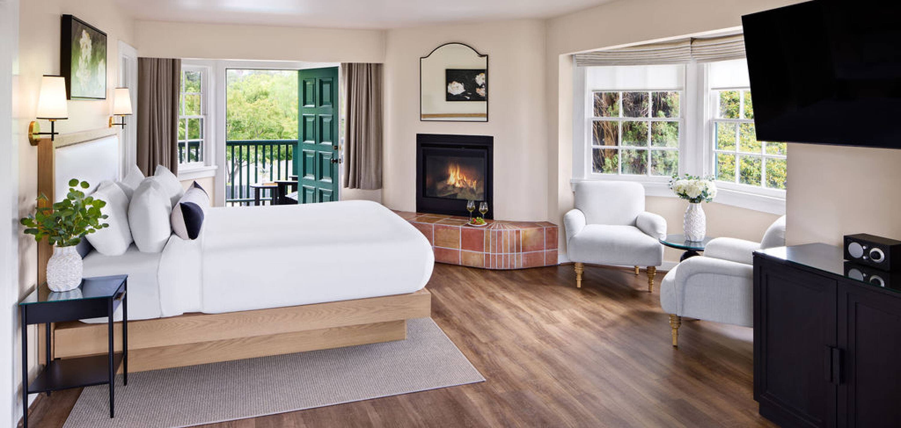 Maison Fleurie bakery building guestroom