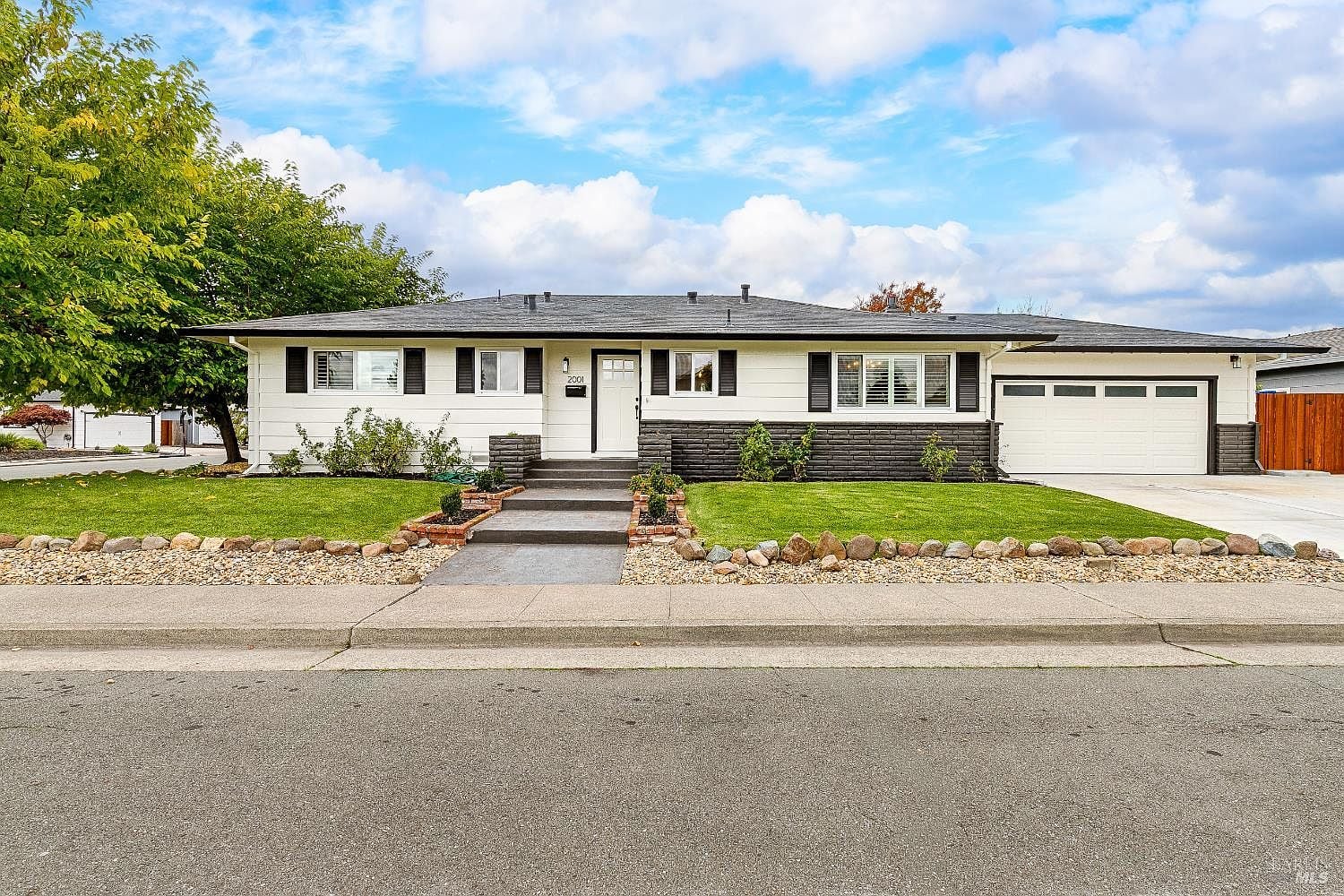 2001 Willow Drive - Photo 1