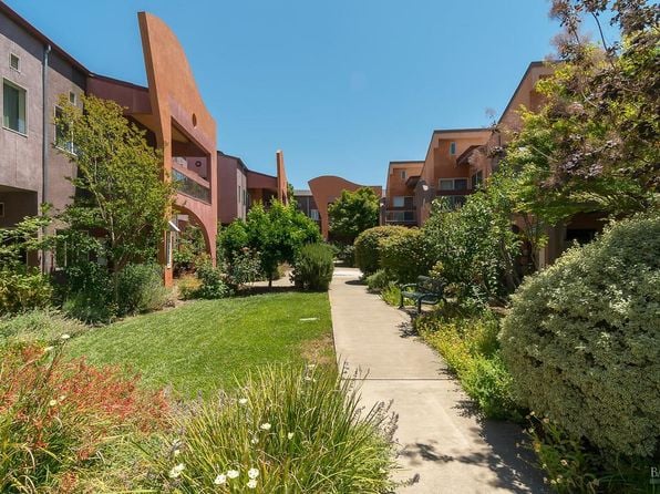 1354 Yulupa Avenue #E - Photo 1