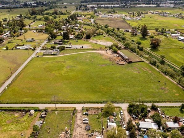 4400 Whistler Ave - Photo 1