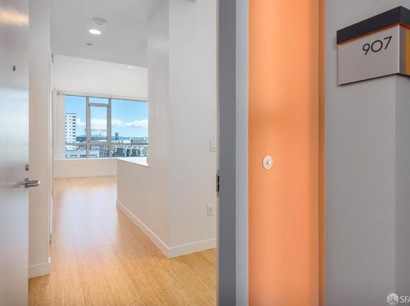 300 Berry St Unit 907 - Photo 1