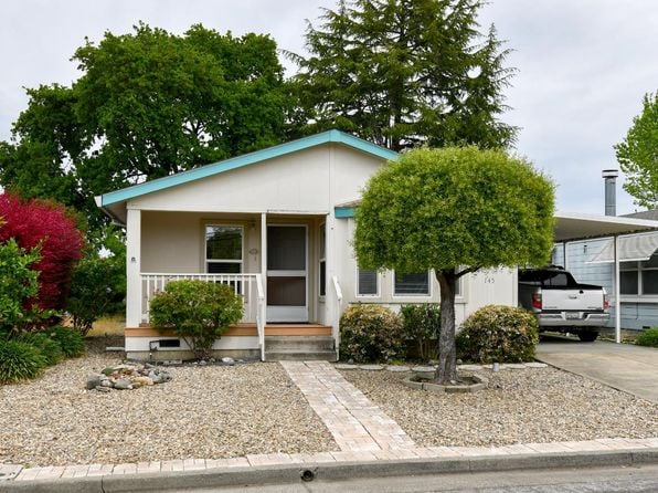 145 Westgate Circle - Photo 1