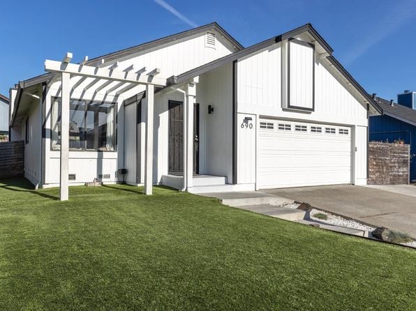 690 Claudius Way - Photo 1