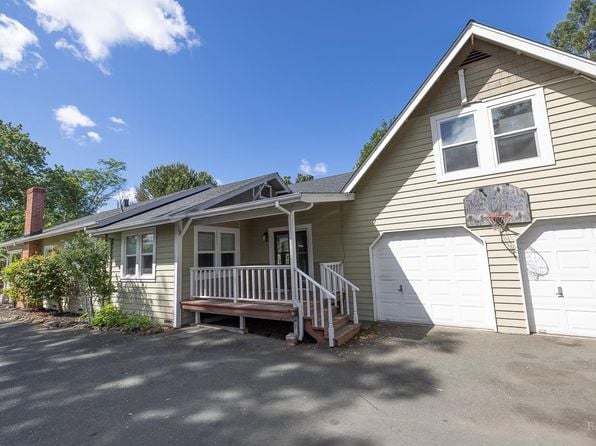 1685 W College Avenue - Photo 1