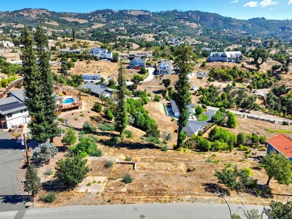 1436 Lorraine Way - Photo 1