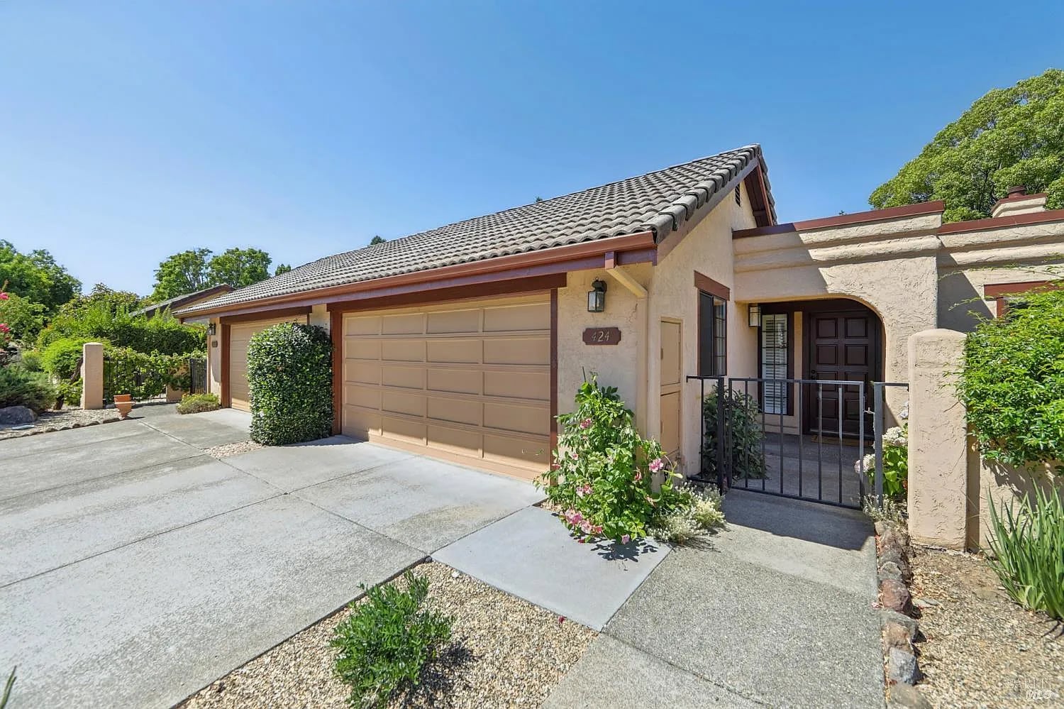 424 La Quinta Lane - Photo 1