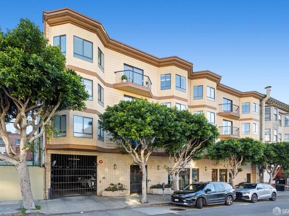 1461 Broadway APT 205 - Photo 1