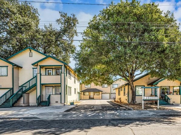 1404 Slater Street - Photo 1