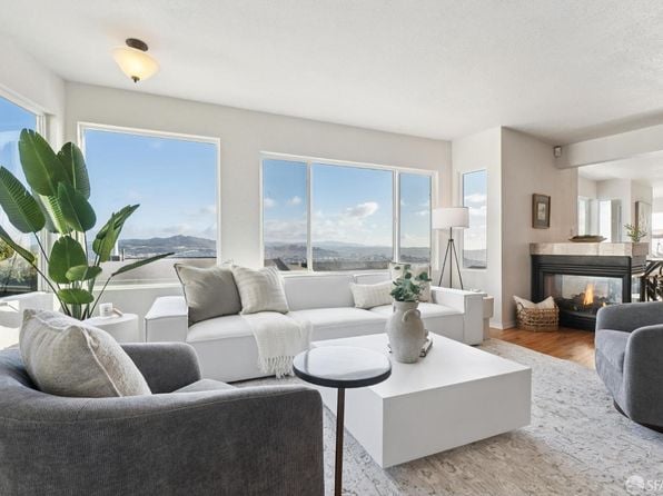 221 Cresta Vista Dr - Photo 1