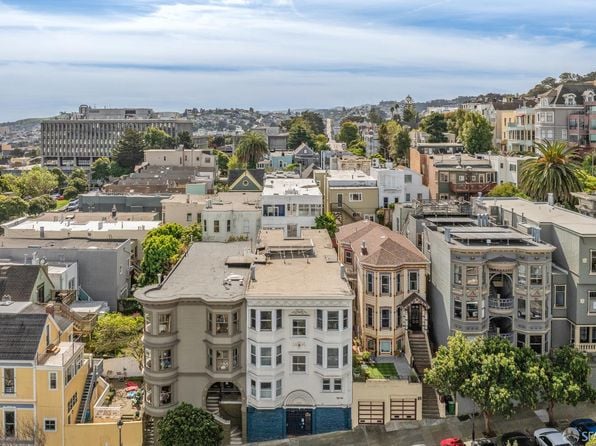 733-743 Waller St - Photo 1