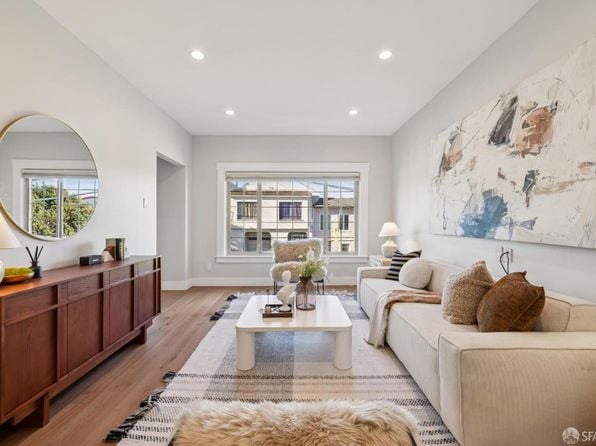 433 Excelsior Ave - Photo 1