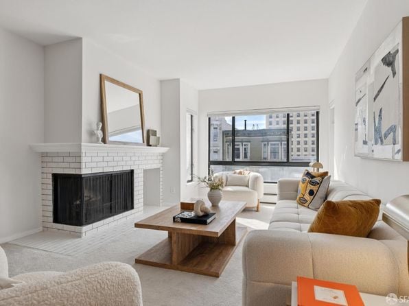 1350 California St APT 302 - Photo 1