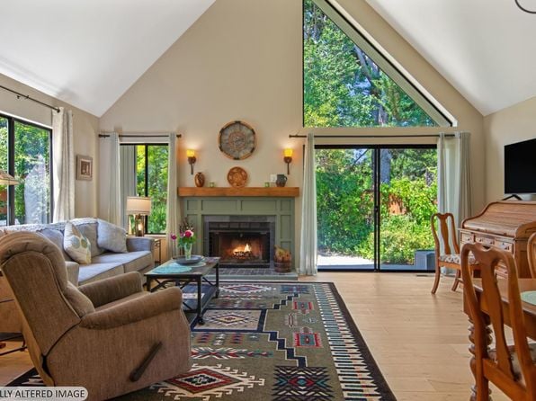 220 Avenida Barbera - Photo 1