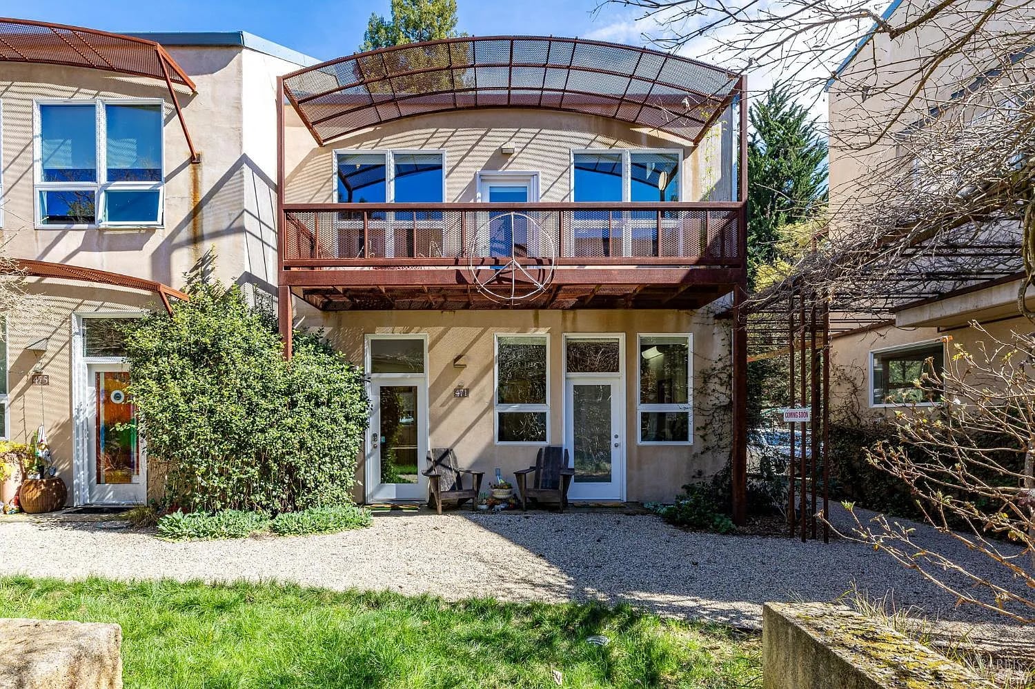 471 Florence Avenue - Photo 1