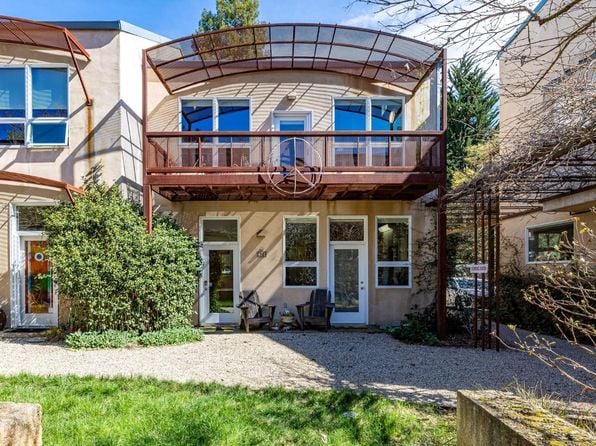 471 Florence Avenue - Photo 1