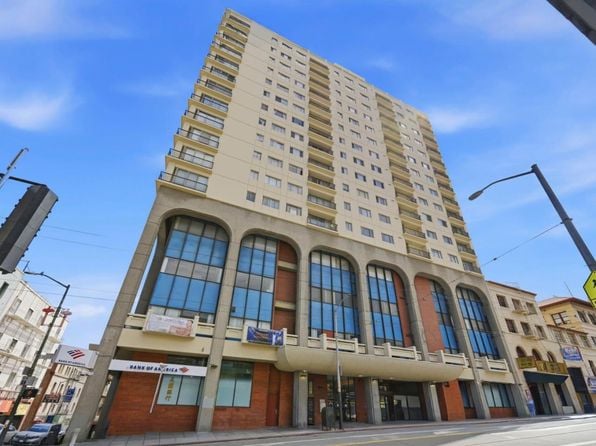 946 Stockton St APT 18C - Photo 1