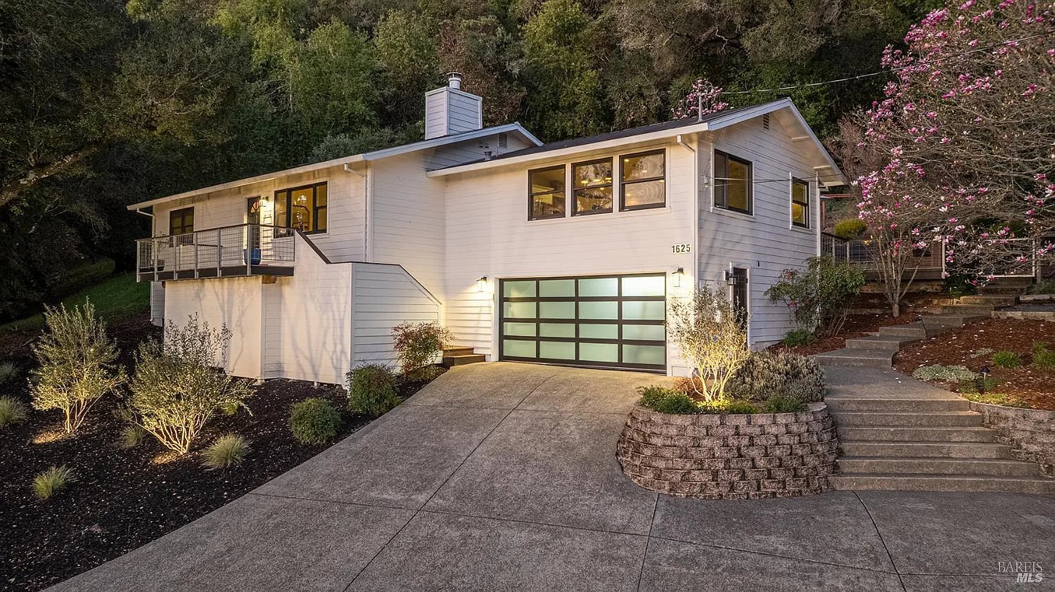 1625 Madrone Avenue - Photo 1