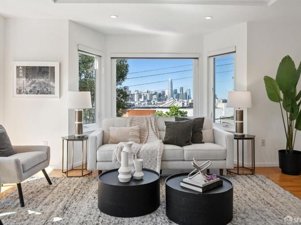 403 Arkansas St - Photo 1