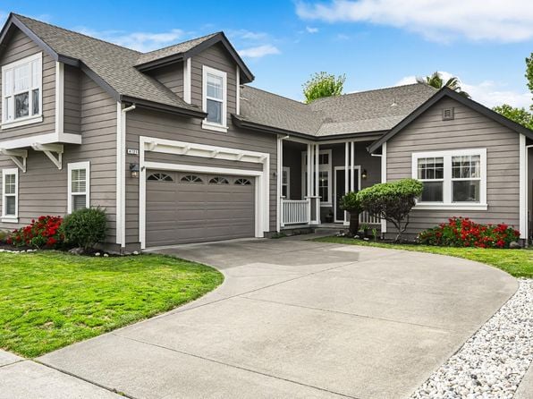 4721 Starbuck Avenue - Photo 1