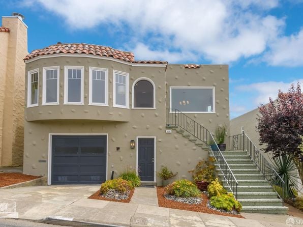 110 Pinehurst Way - Photo 1