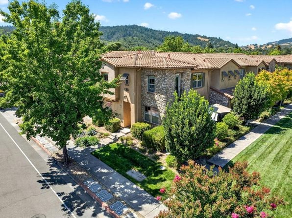 180 Healdsburg Avenue #A - Photo 1