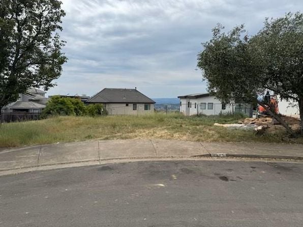 3715 Stanhope Ct - Photo 1