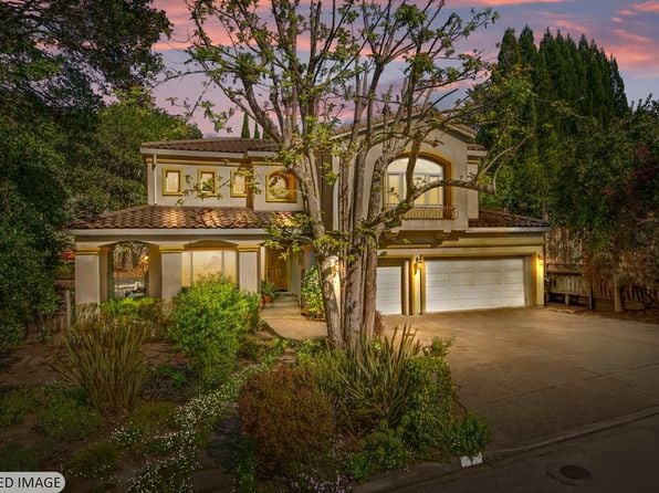 7 Lavender Terrace - Photo 1