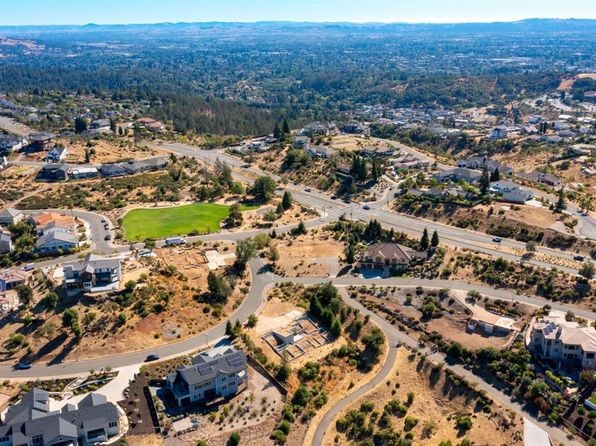 3911 Chanterelle Circle - Photo 1