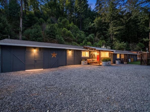 11207 Vellutini Road - Photo 1