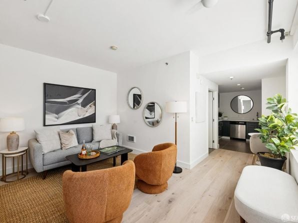 555 4th St Unit 102 - Photo 1