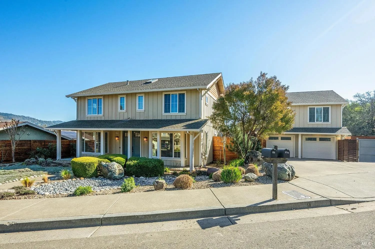 313 Sunrise Drive - Photo 1