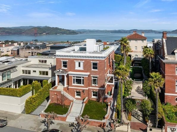 2830 Pacific Ave - Photo 1