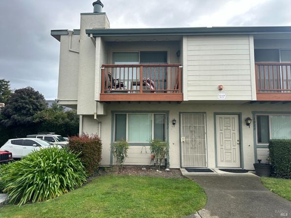 1090 Eleanor Avenue - Photo 1