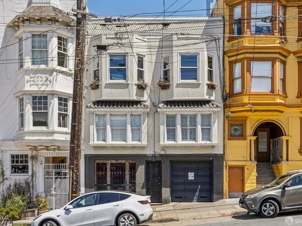 609 Castro St APT B - Photo 1
