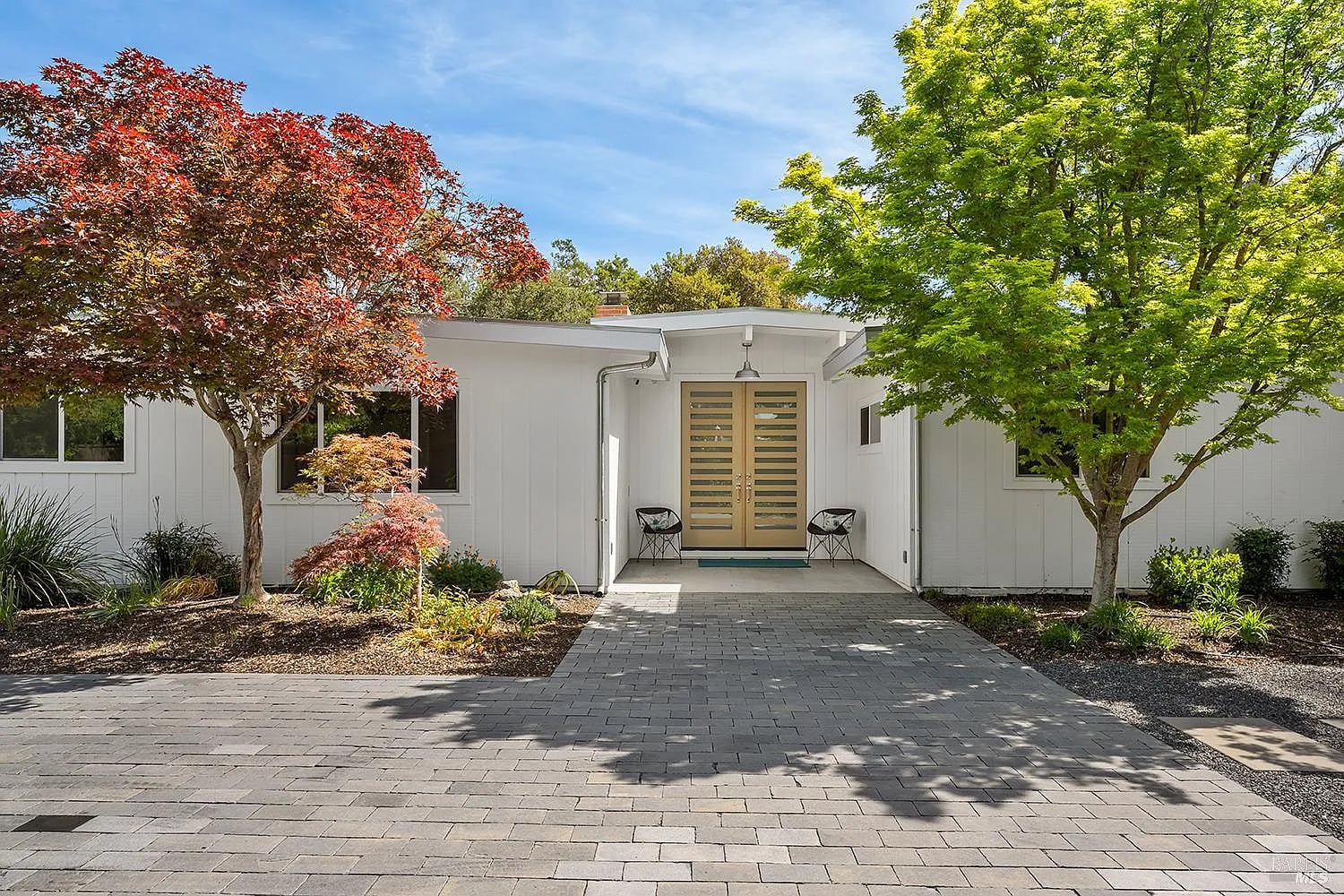 716 University Street - Photo 1