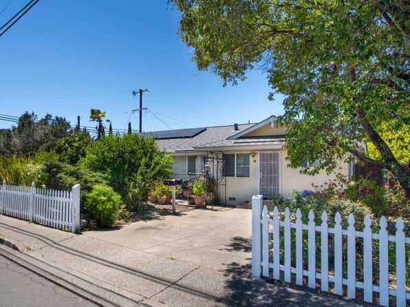 1801 Corby Avenue - Photo 1