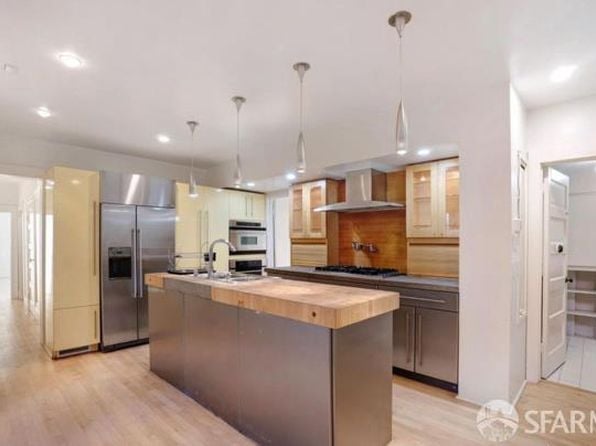 164 Bernard St - Photo 1