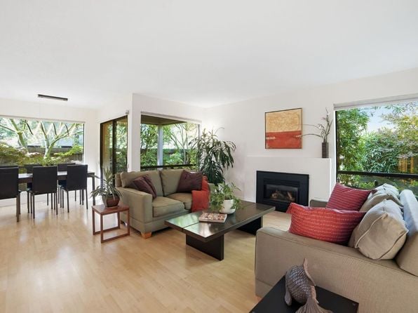 1325 Crofton Court - Photo 1