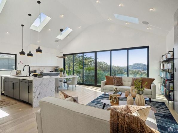 39 Christopher Dr - Photo 1