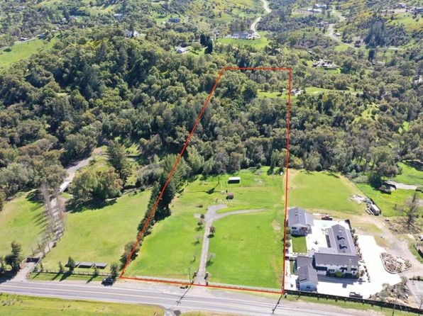 1360 NE Riebli Road - Photo 1