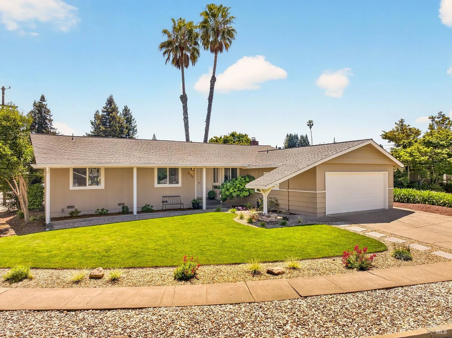 2535 Patricia Drive - Photo 1