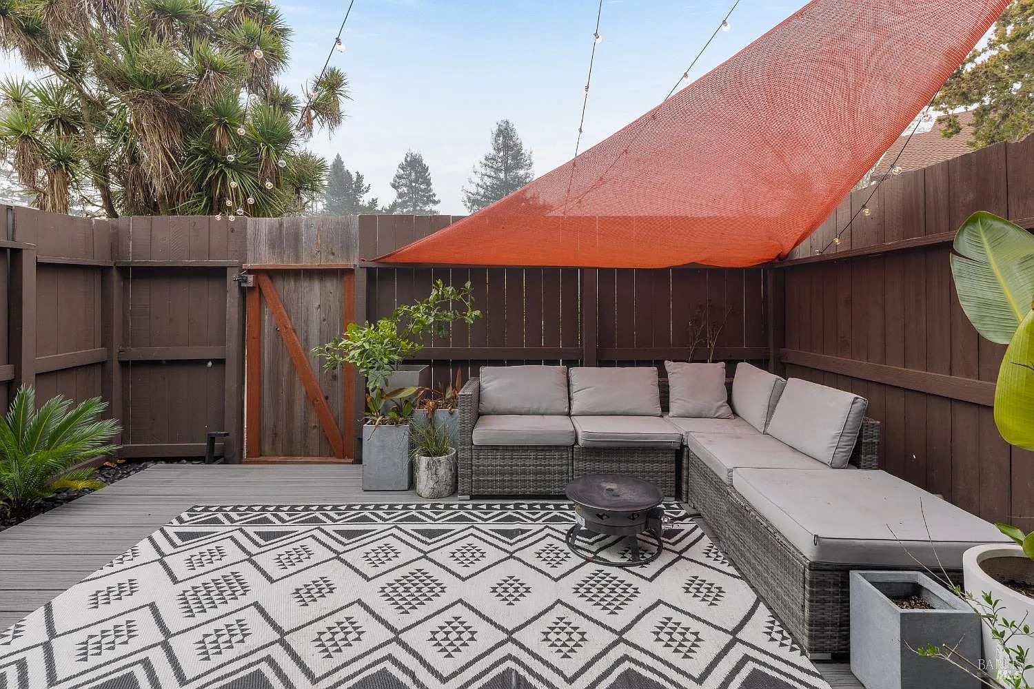 1430 Parkway Drive - Photo 1