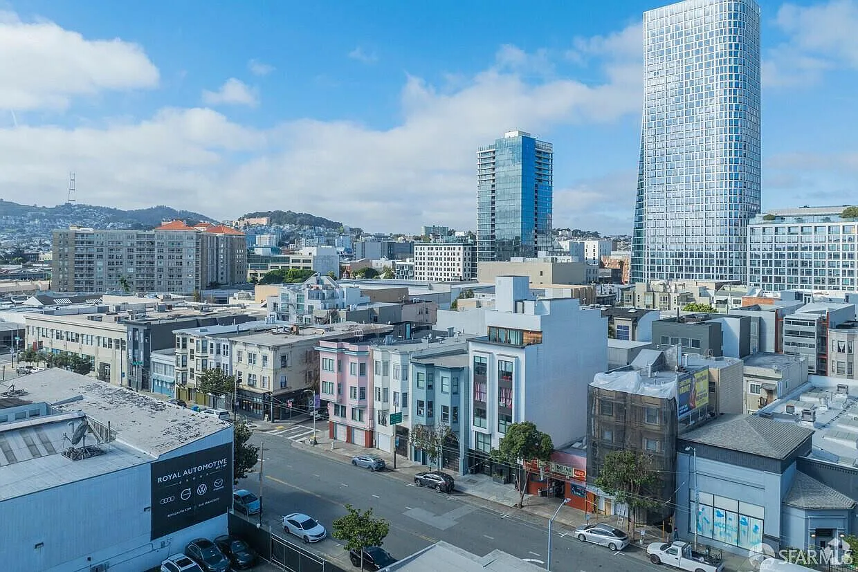 1532 Howard St - Photo 1