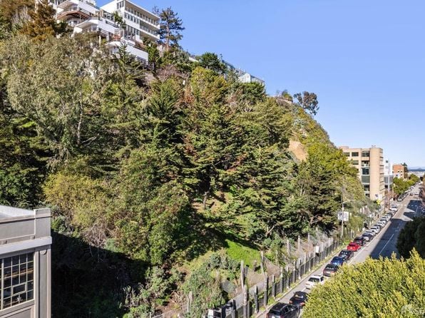 1111 Sansome St - Photo 1