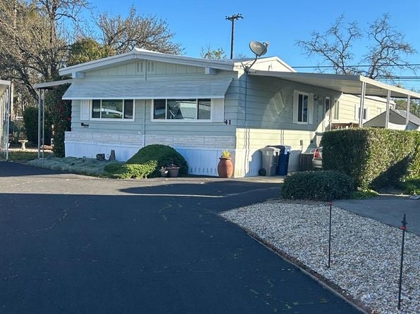 41 Plymouth Way - Photo 1